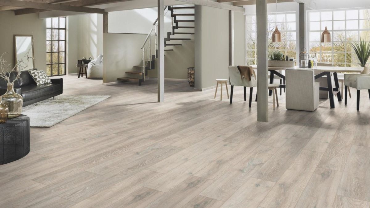 Ламинат "Kronospan" Super Natural Classic Дуб Колорадо 5543 (1285*192*8 мм) — купить в Каменске-Уральском